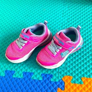 Light up toddler girl Skechers!